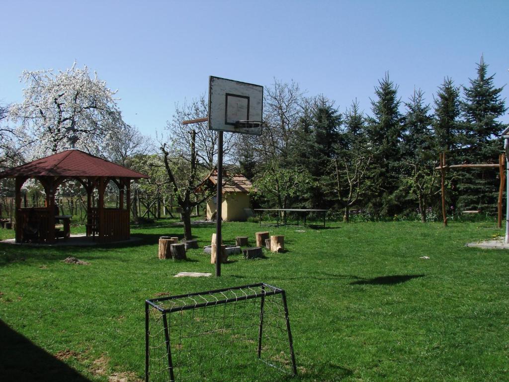 Benkő Vendégház Kiskutas Exterior foto